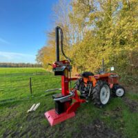 Demonstratie zanon 16 tons houtklover
